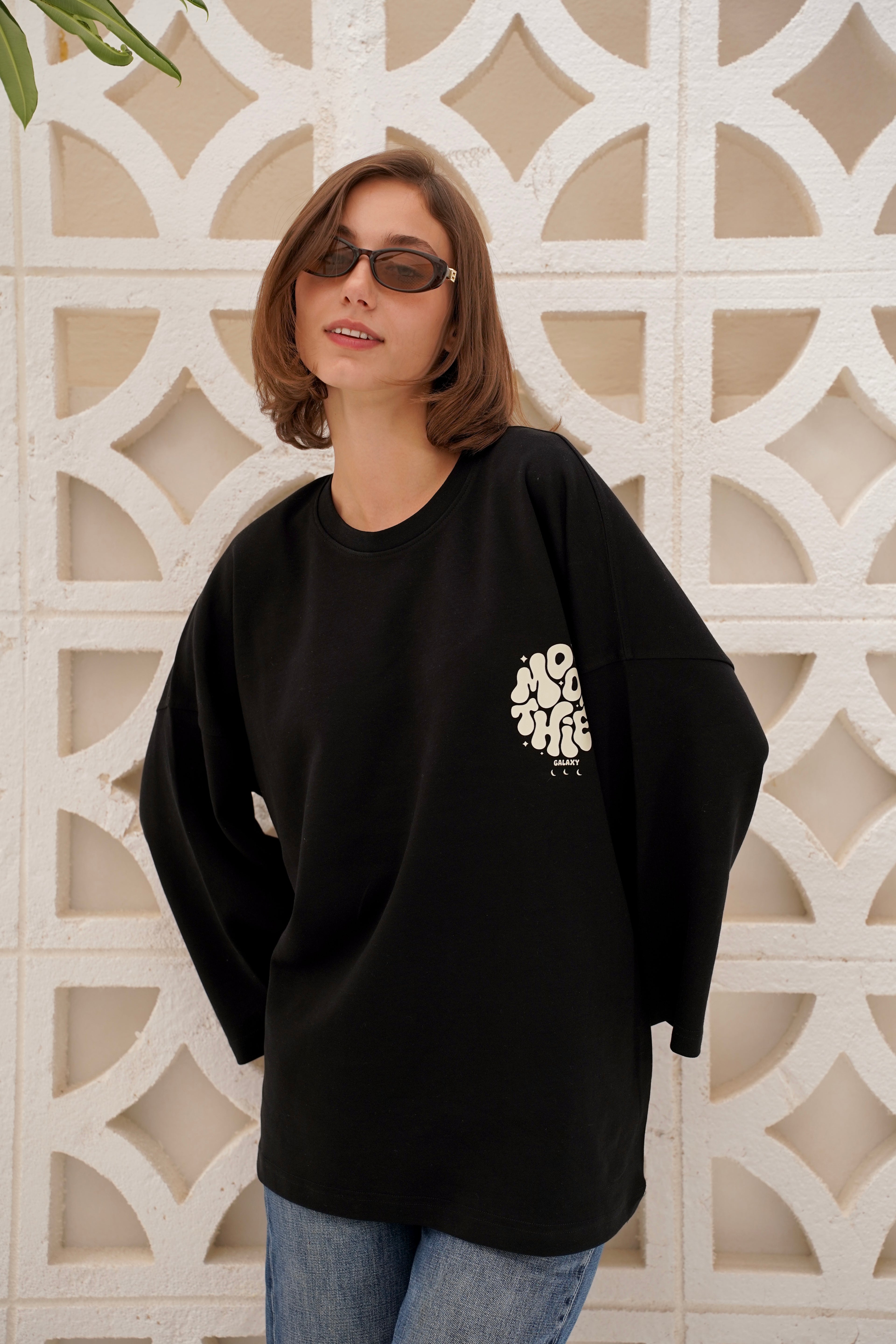 Black Modest Oversized Tees