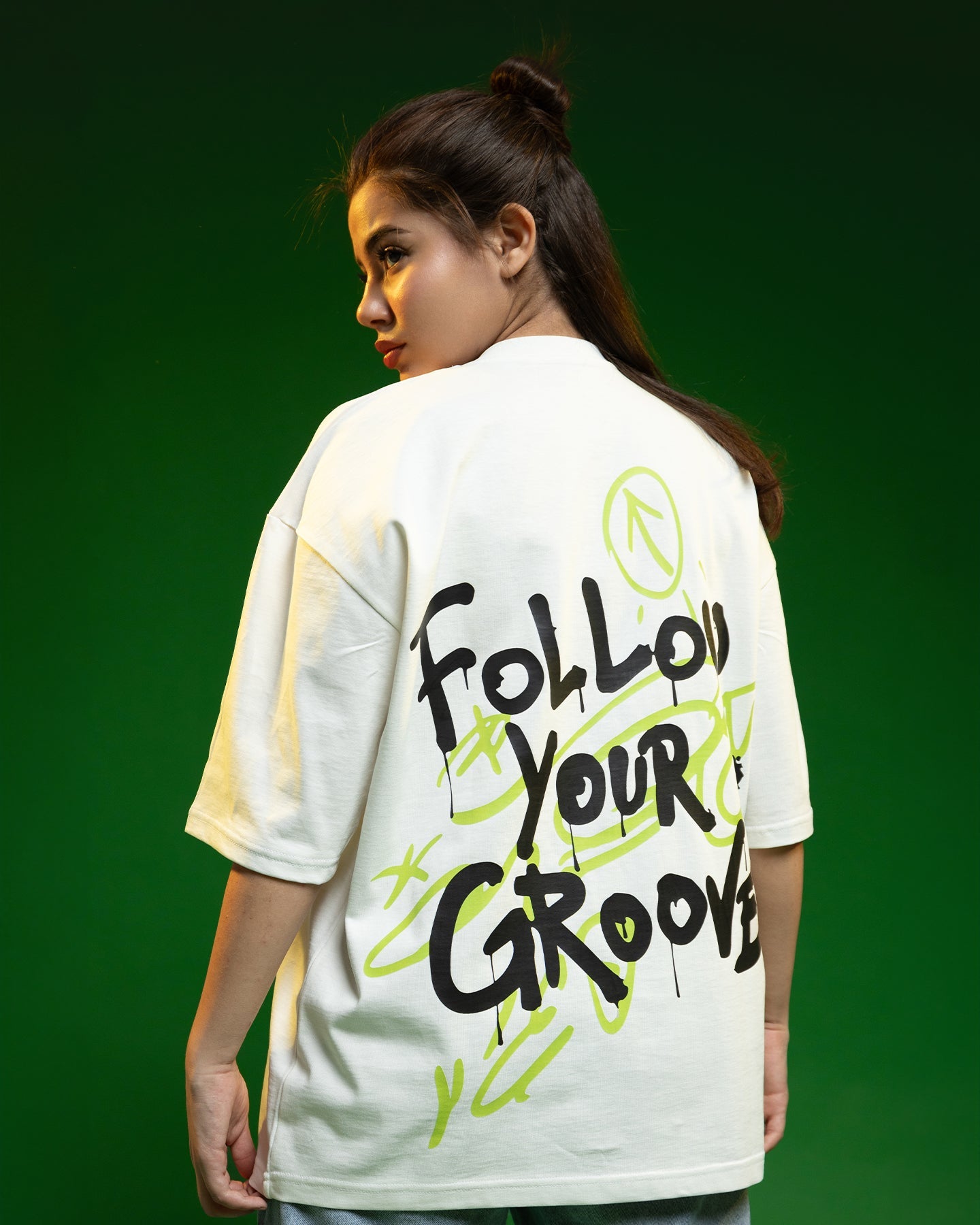 Follow your Groove Oversized T-Shirt - DESHLO